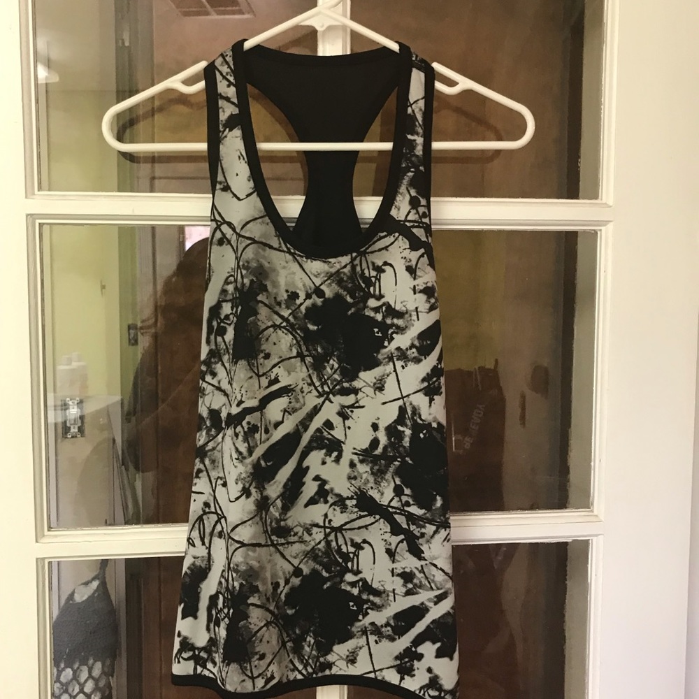 Exercise tank